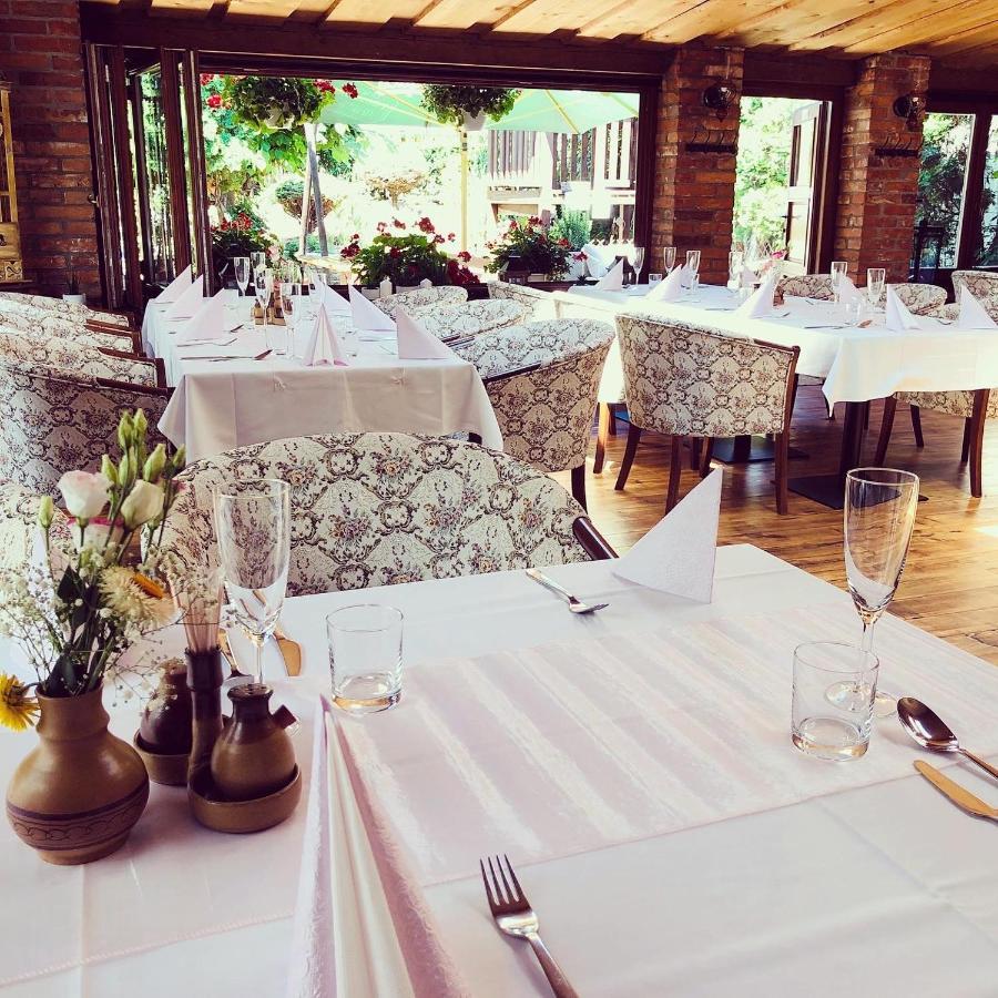 Maria Penzion & Restaurant Тренчин Екстер'єр фото